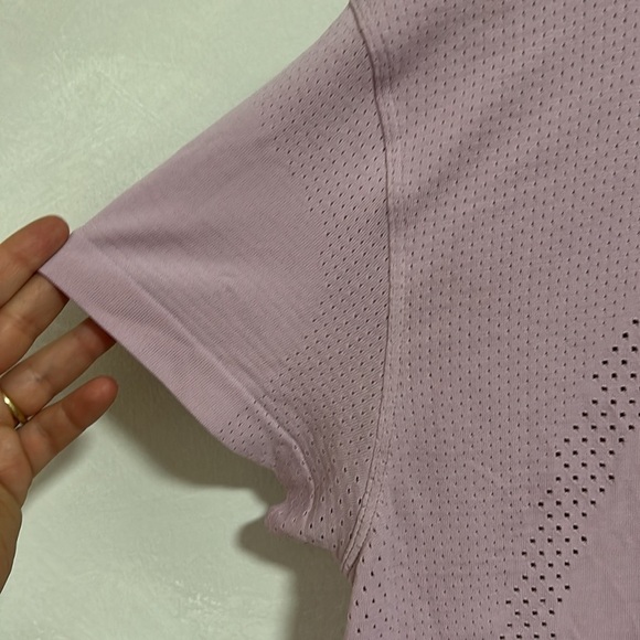 Lululemon Train to Be Short-Sleeve Shirt Pink Peony size 10 - Picture 4 of 7